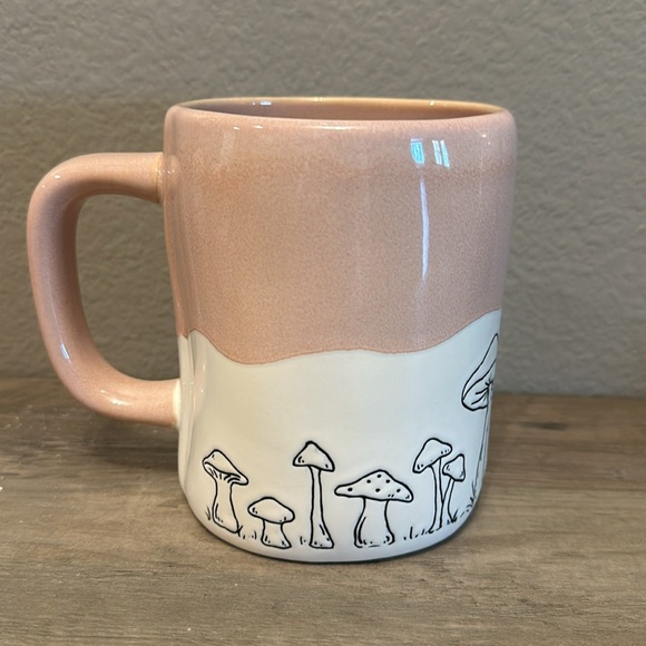 Rae Dunn Mushroom Mug - Picture 5 of 6